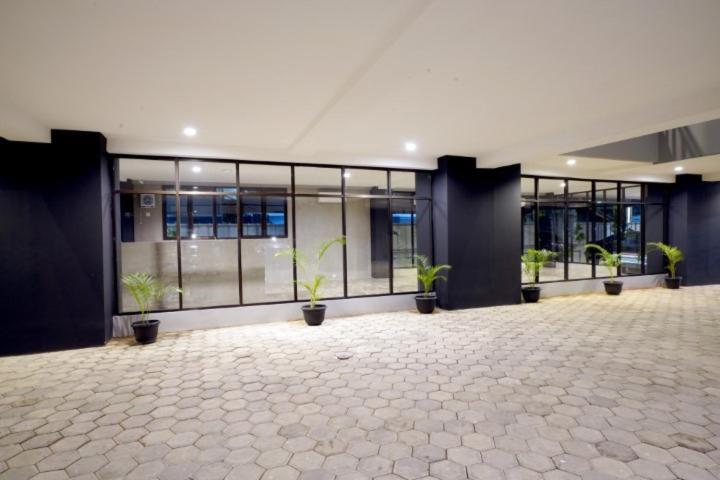 Hostel Dparagon Kebon Jeruk Jakarta
